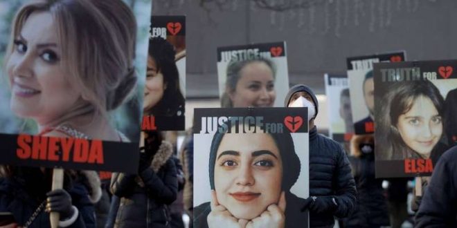 كنديون يحيون الذكرى الأولى لضحايا الطائرة الأوكرانية بإيران فى تورونتو