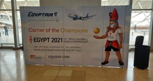 مصر للطيران تزين مطار القاهرة بتميمة بطولة كأس العالم لكرة اليد للرجال1
