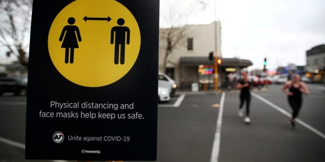 نيوزيلندا تعيد إغلاق أكبر مدنها بسبب انتشار فيروس كورونا