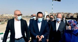 رئيس الوزراء يتفقد سور مجرى العيون.. إعادة تأهيل المباني الأثرية والتاريخية