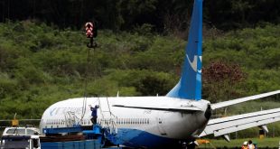 حادث جديد لطائرة "بوينج 737" بعد إقلاعها مباشرة