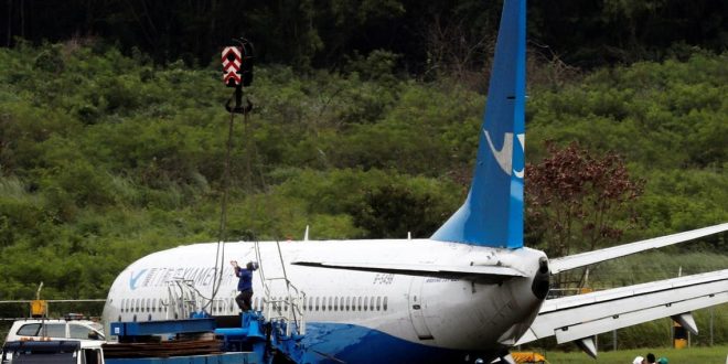 حادث جديد لطائرة "بوينج 737" بعد إقلاعها مباشرة