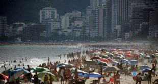 ريو دي جانيرو البرازيلية تغلق شواطئها في العطلة الأسبوعية لاحتواء كورونا