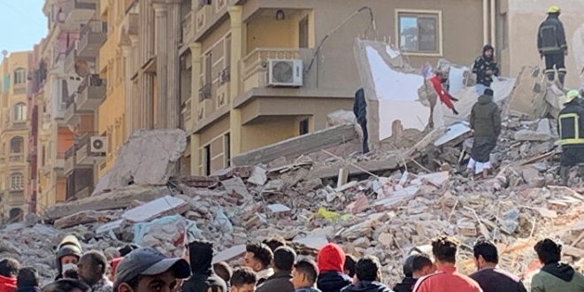 النائب العام المصري بفتح تحقيقاً عاجلاً في حادث انهيار عقار جسر السويس