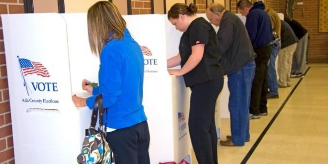 هل اختار الأمريكيون العلم ؟ تعامل ترامب مع كورونا أسقطته وتصريحاته كارثية