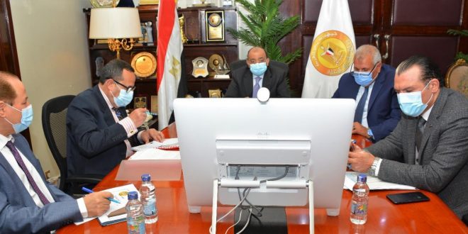 وزيران و4 اجتماعات مع 27 محافظا لبحث الخطط الاستثمارية للعام المالي القادم