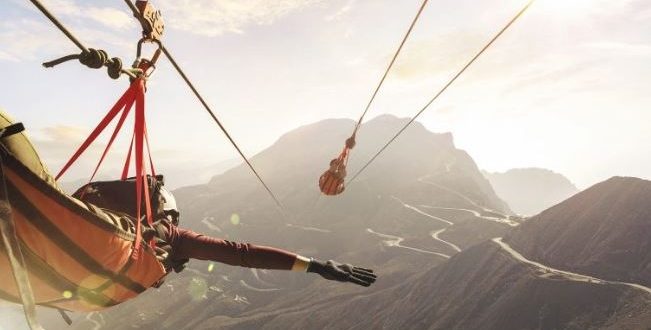 رأس الخيمة لتنمية السياحة تحصل على جائزة أسعد بيئة عمل وتتفوق على 17 جهة