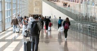 اسرائيل تسمح بغودة بدخول السياح الأجانب اعتبارا من 23 مايو المقبل