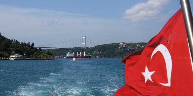 إيرادات السياحة بتركيا تتراجع 40.2% في الربع الأول إلى 2.45 مليار دولار