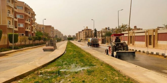 قال المهندس أمين غنيم، رئيس جهاز تمنية مدينة القاهرة الجديدة، إنه تم تكثيف حملات أعمال النظافة والتجميل بكافة أحياء المدينة، من بينها الحى الخامس "الأيقونة"