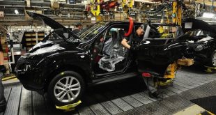 إنتاج السيارات في بريطانيا يرتفع مع تراجع إجراءات العزل