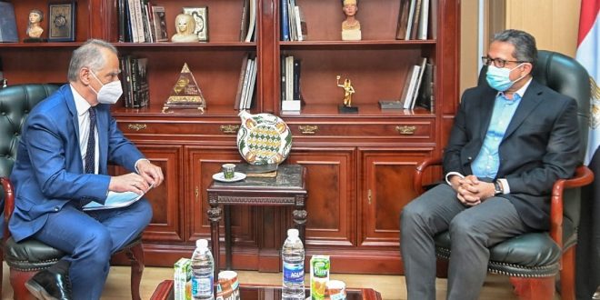 برامج مشتركة بين مصر واليونان في مجال سياحة الكروز