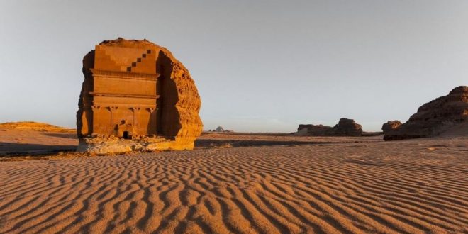 السعودية أصدرت 450 ألف تأشيرة سياحية وتسعى لاستقطاب مليون زائر من الخارج