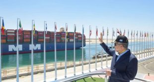 حركة الملاحة بقناة السويس منتظمة .. عبور 68 سفينة بحمولات 3.6 مليون طن