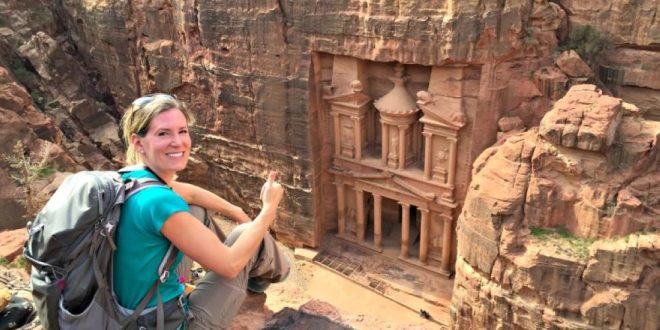 تقرير حالة الدولة يوصى بوضع إجراءات وبروتوكولات للتعامل مع السياح بالأردن