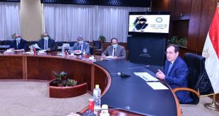 وزير البترول يتابع تنفيذ خطة التوسع باستخدام الغاز الطبيعى لتموين السيارات