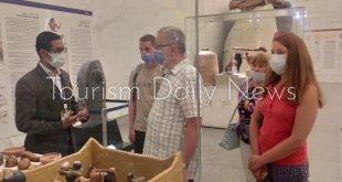 السفير الروسي بالقاهرة ووفد أمريكي يزورون المتحف القومي للحضارة المصرية