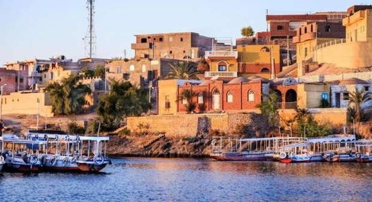 شركات السياحة بأسوان تطالب بتعديل مواعيد غلق المحلات والكافيهات