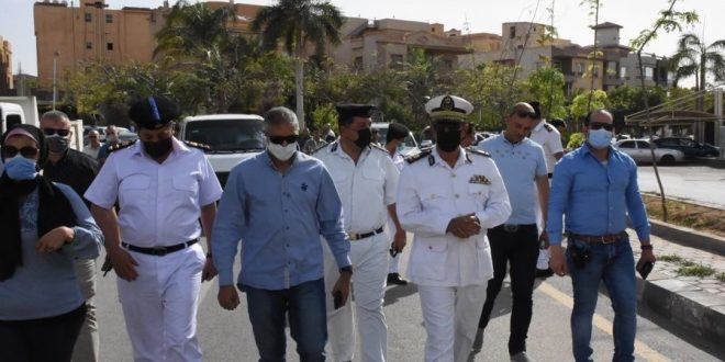 غلق وتشميع مطعم وكافيه في حملة بالتجمع الأول في القاهرة الجديدة