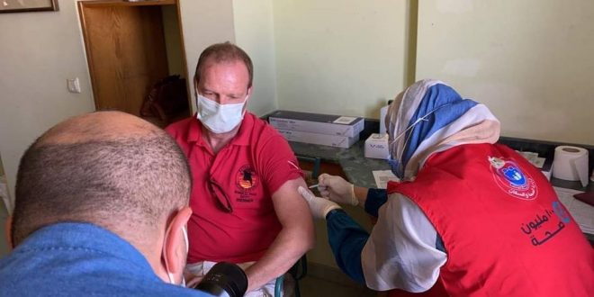 فرق التواصل المجتمعي قدمت التوعية الصحية لـ 1200 من المواطنين والسائحين