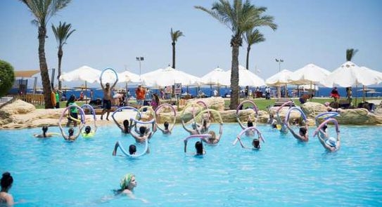 منتجعات شرم الشيخ تقديم تخفيضات لجذب الزائرين والأسعار تبدأ من 800 جنيه