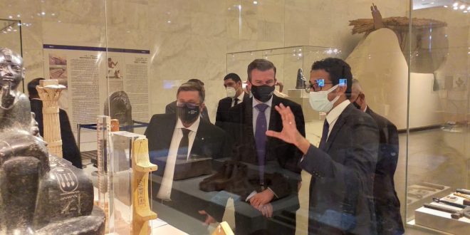 رئيس الوكالة الدولية لمكافحة المنشطات (وادا) يزور المتحف القومي للحضارة