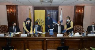 مصر للطيران توقع بروتوكول تعاون مع Gold's Gym لتشجيع الرياضة فى مصر