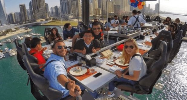 ليس لديها دليل خاص .. دبي تستقدم طهاة وسلاسل مطاعم عالمية لإرضاء الجميع