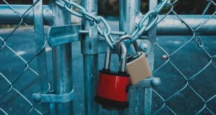 إغلاق منشأة سياحية وإنذارات لـ10 مطاعم وفنادق غي الأردن