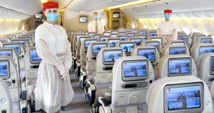 طيران الإمارات تتوقع سفر 450 ألف شخص عبر مركزها في دبي الشهر المقبل