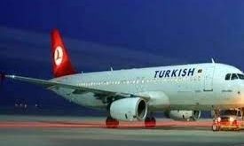 طائرة تركية تهبط اضطرارياً في مطار القاهرة بسبب أزمة لراكبة هولندية