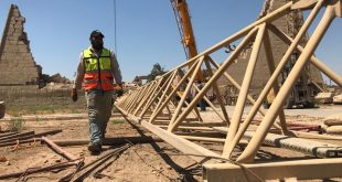 إزالة ونش الكرنك الذي كان يحجب رؤية بانوراما المعابد بمدينة الأقصر