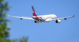 إنفراجة في قيود كورونا ببريطانيا والسلطات تحدد 10 وجهات للسفر بلا نردد