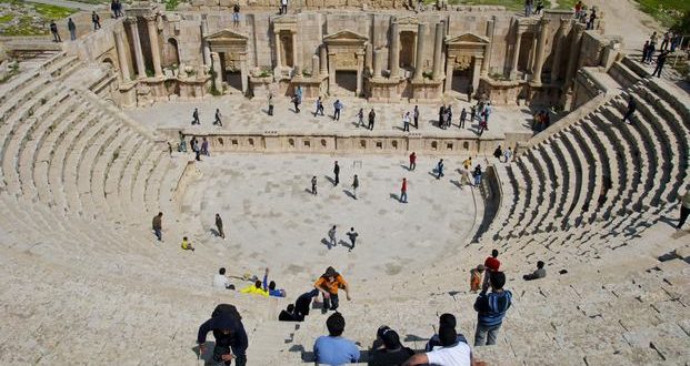 الأردن يدعو الأقاليم العاملة بالسياحة الإسراع للتطعيم المضاد لفيروس كورونا