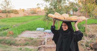 نجاح كبير لليوتيوبر والمرشدة السياحية بسنت نور الدين في سيشن صعيدي