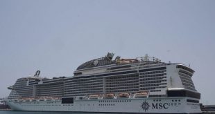 رحلات السفن السياحية