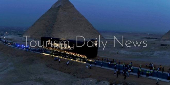 عملية نقل مركب الملك خوفو الأولى