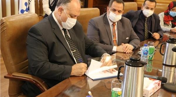 توقيع قرض تطوير مطار سانت كاترين بين المصرية للمطارات وبنكي الأهلي ومصر