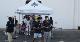 الباخرة بليسما تصل ميناء سفاجا و15 برنامجاً سياحياً لـ 700 راكب سعودي