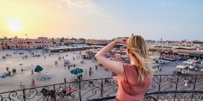 السياح الإسرائيليون يتحدثون عن الدفئ في المدينة الحمراء بالمغرب