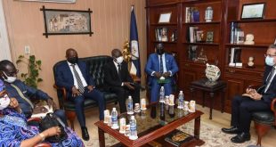 وزير خارجية سيراليون يطلب الاستفادة من الخبرات المصرية في السياحة والآثار