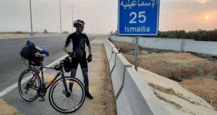 قرأ كتب ابن بطوطة وبدأ الترحال لزيارة المعالم السياحية في مصر بدراجة