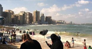 مصايف إسكندرية تكشف عدم استقرار حالة البحر وارتفاع الأمواج وتحدد 6 شواطئ