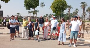 قنا تحتفل بيوم السياحة العالمي بالفنون الشعبية والتانورة والتحطيب