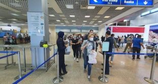 وصول أول رحلة من جنيف لشرم الشيخ يؤكد عودة السياحة العالمية لمصر