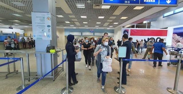 وصول أول رحلة من جنيف لشرم الشيخ يؤكد عودة السياحة العالمية لمصر