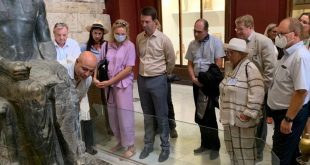 المتحف المصري بالتحرير يستضيف وفد المعهد المتحد للعلوم النووية بروسيا