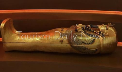 تابوت بسماتيك وقناع الملك توت الذهبي بين قطع أصلية بجناح مصر باكسبو دبي2020