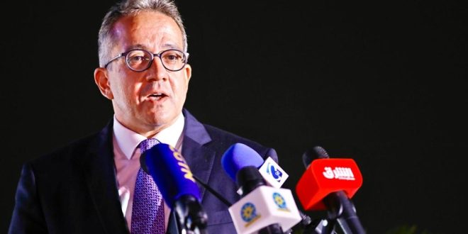 وزير السياحة يشارك في حفل افتتاح المعرض الفني الرابع لمؤسسة آرت دي ايجيبت