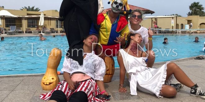 حمى الهالوين تجتاح العالم .. أزياء مرعبة بالبحر الأحمر واحتفالات بالفنادق